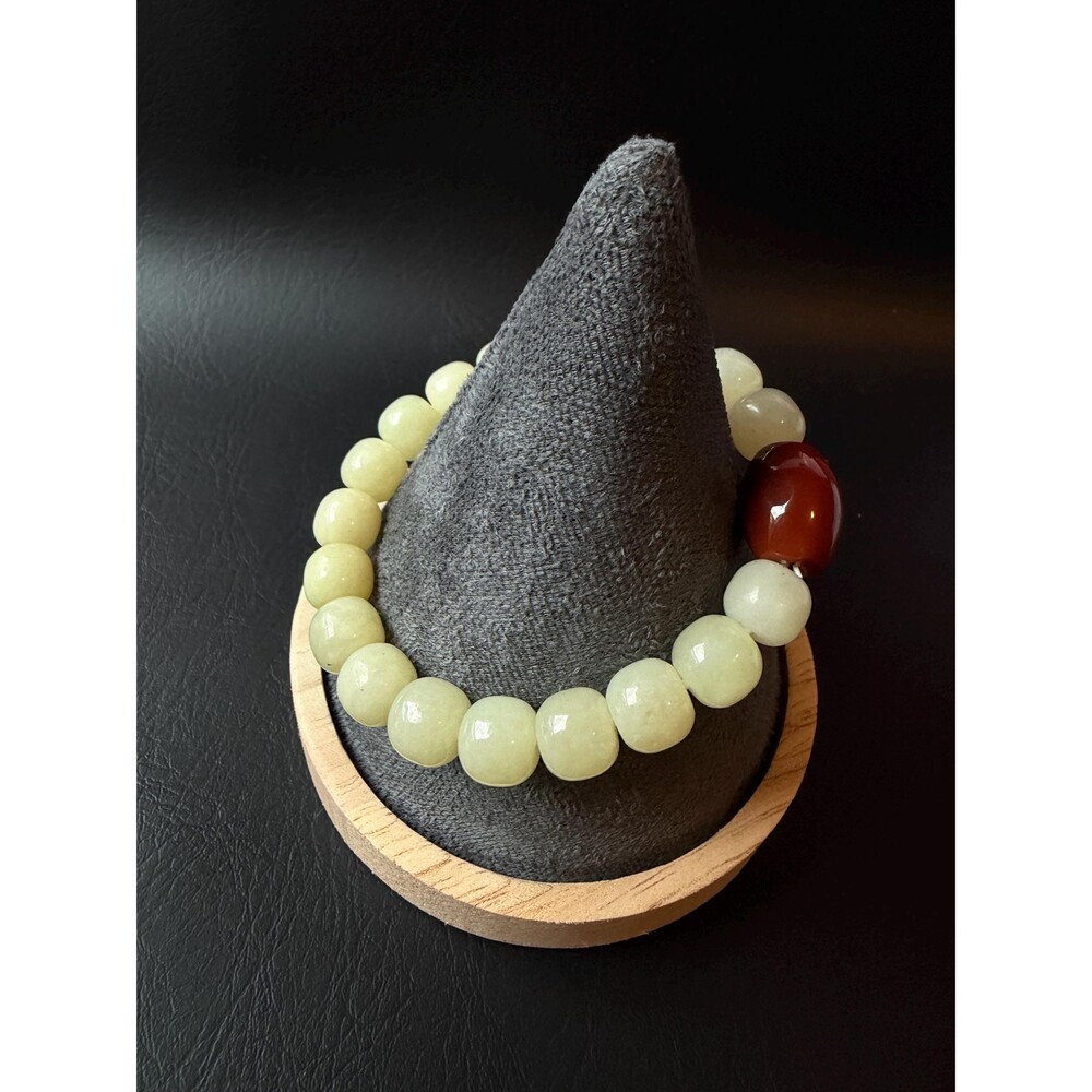 Natural ivory White Jade Red Agate Beaded Bracelet Handmade Stretch bracelet